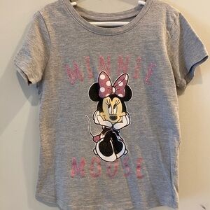 Disney Minnie Mouse girls T-shirt.  Size youth large. Gray